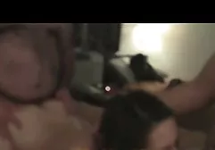 Wiśniowy darmowe sceny erotyczne pocałunek otrzymuje duże obciążenia w twarz
